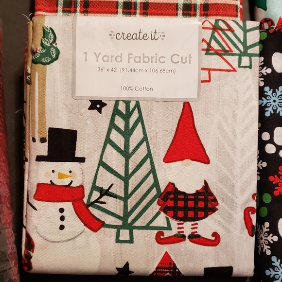 Christmas Fabric Bundle - Picture 6 of 10